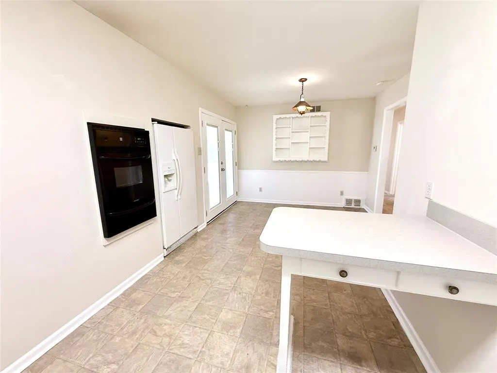 1310 Hampshire Lane