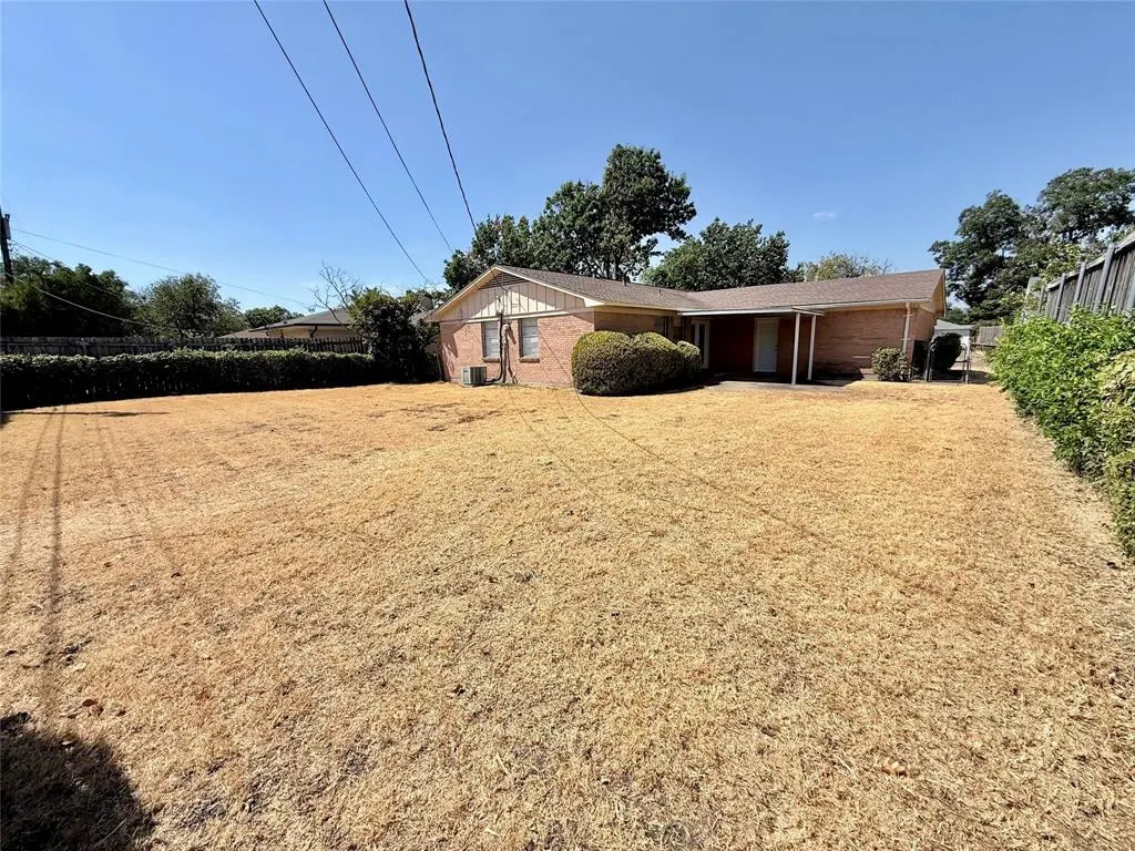 1310 Hampshire Lane