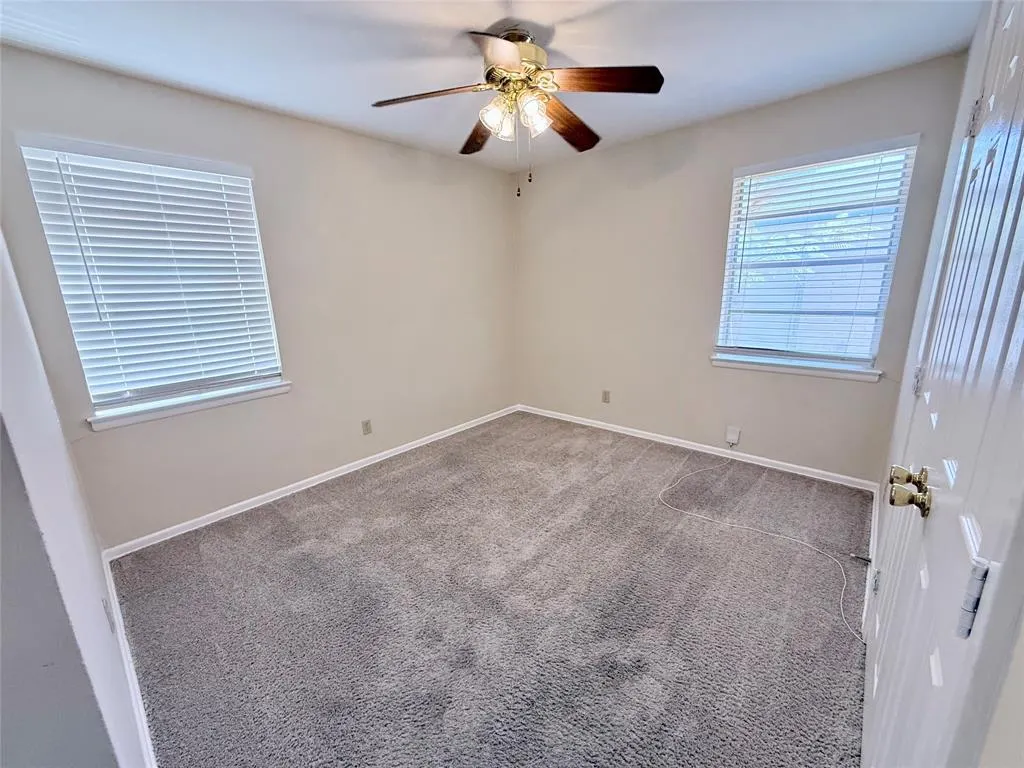 1310 Hampshire Lane