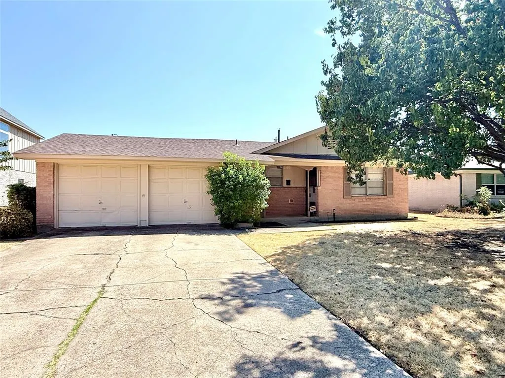 1310 Hampshire Lane