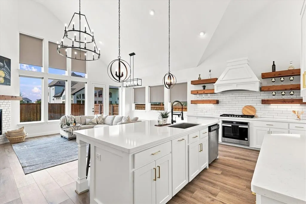 2831 Killdeer Trail