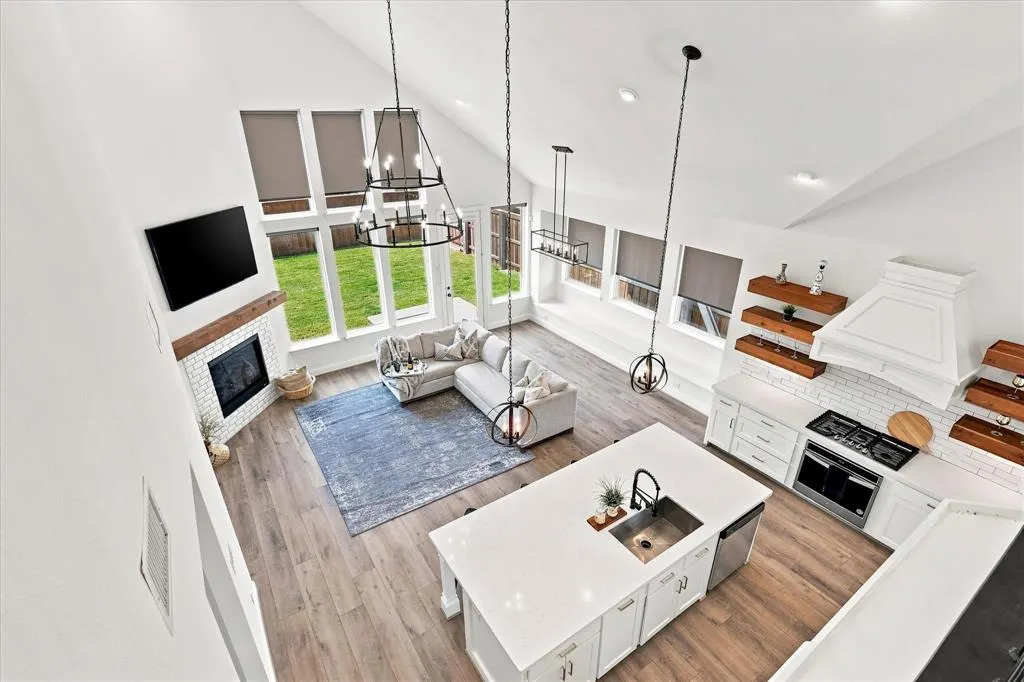 2831 Killdeer Trail