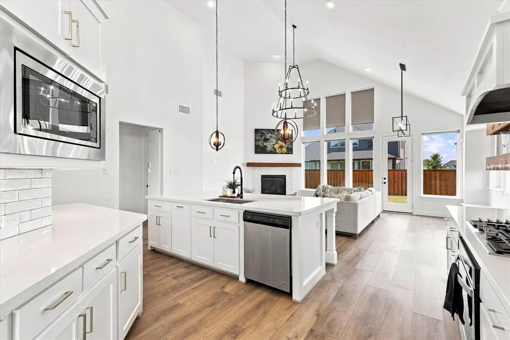 2831 Killdeer Trail