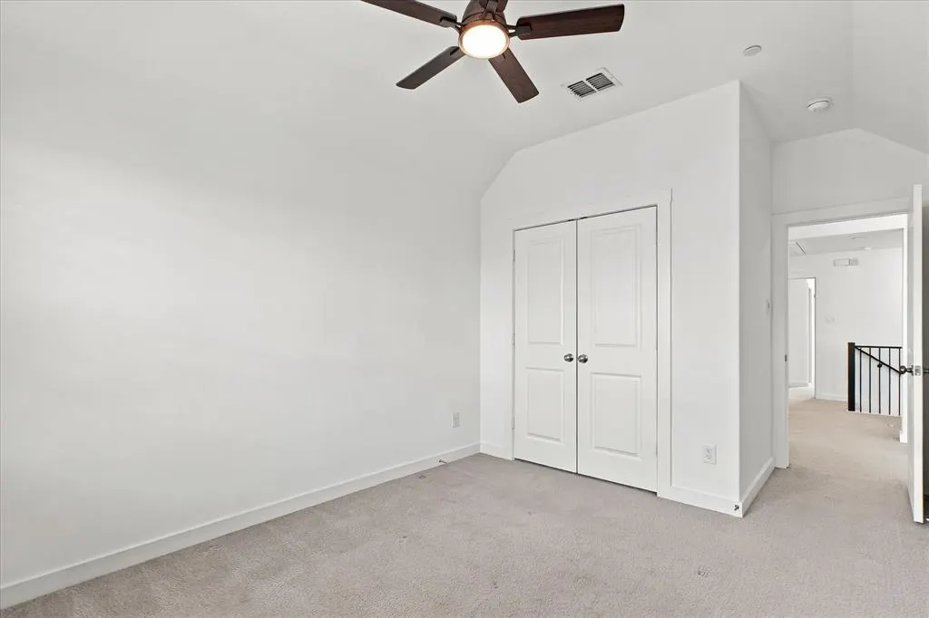 2737 Splendor Drive