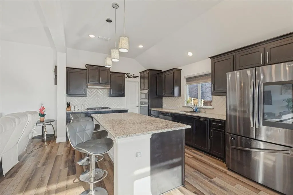 2225 Poppy Valley Lane