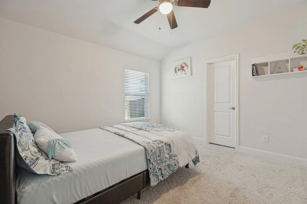 2225 Poppy Valley Lane
