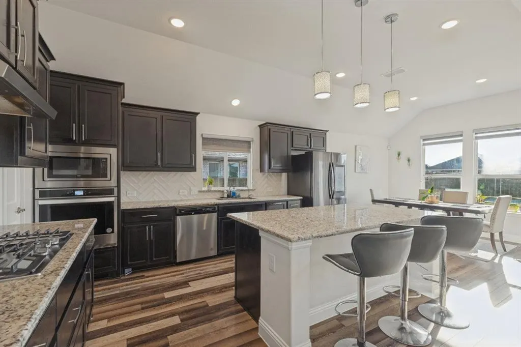2225 Poppy Valley Lane