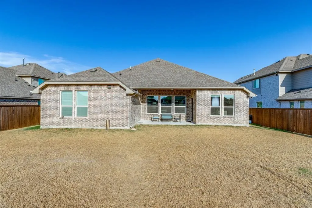 2225 Poppy Valley Lane