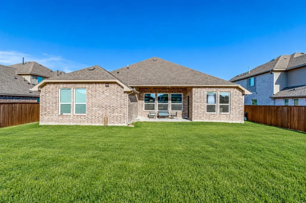 2225 Poppy Valley Lane
