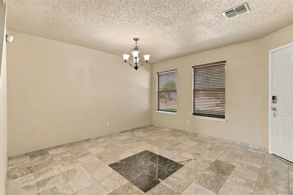 1409 Ridgecrest Drive