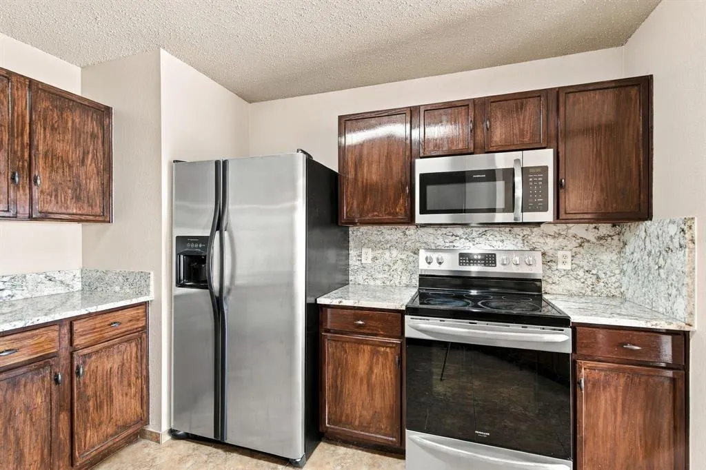 1409 Ridgecrest Drive