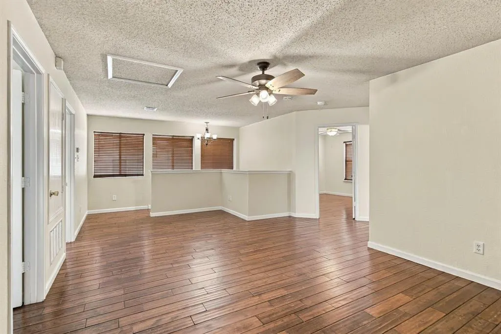 1409 Ridgecrest Drive