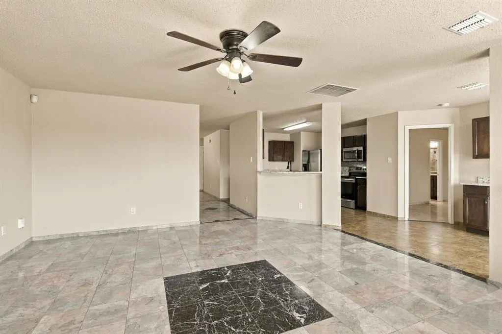 1409 Ridgecrest Drive