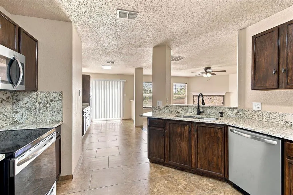 1409 Ridgecrest Drive