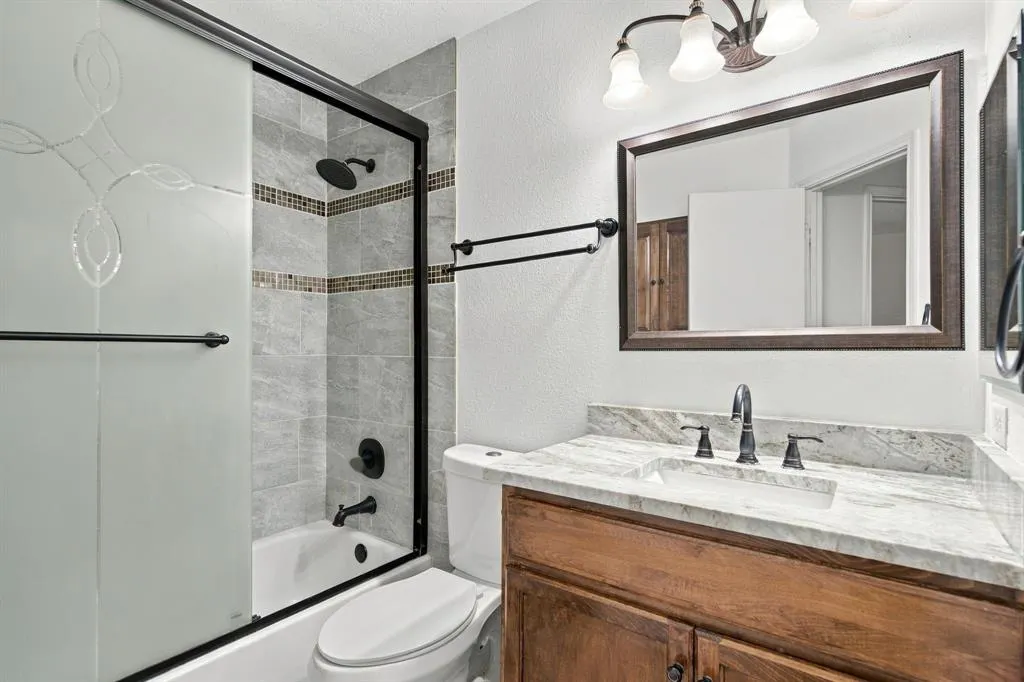 1409 Ridgecrest Drive