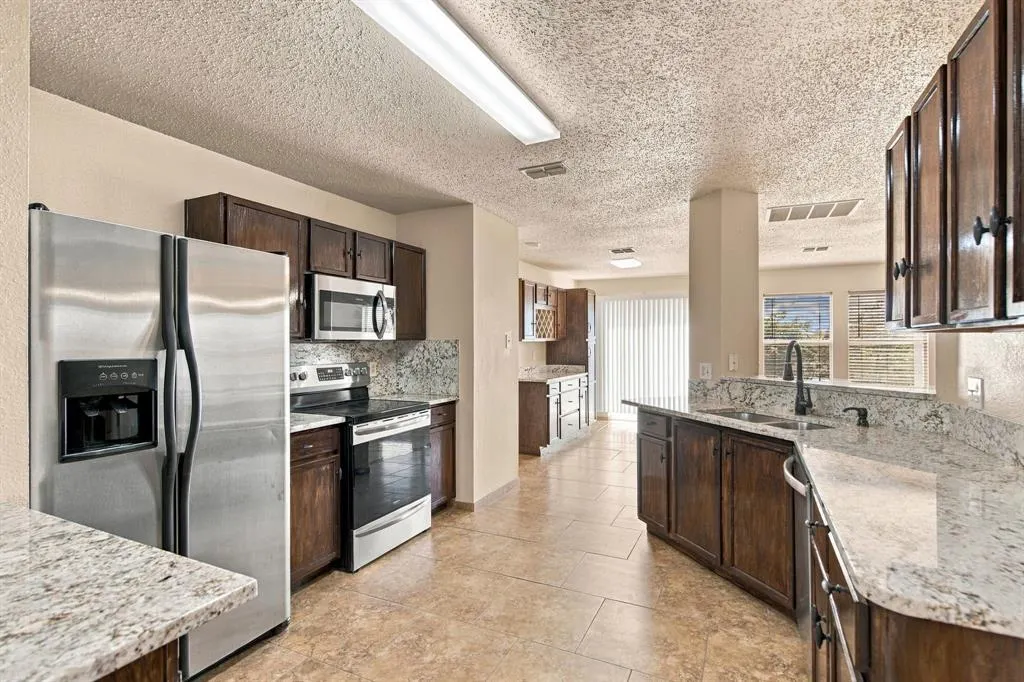 1409 Ridgecrest Drive