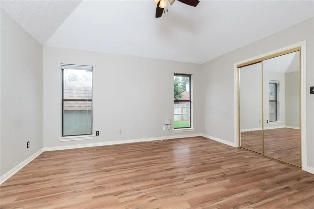 1203 Laurel Lane