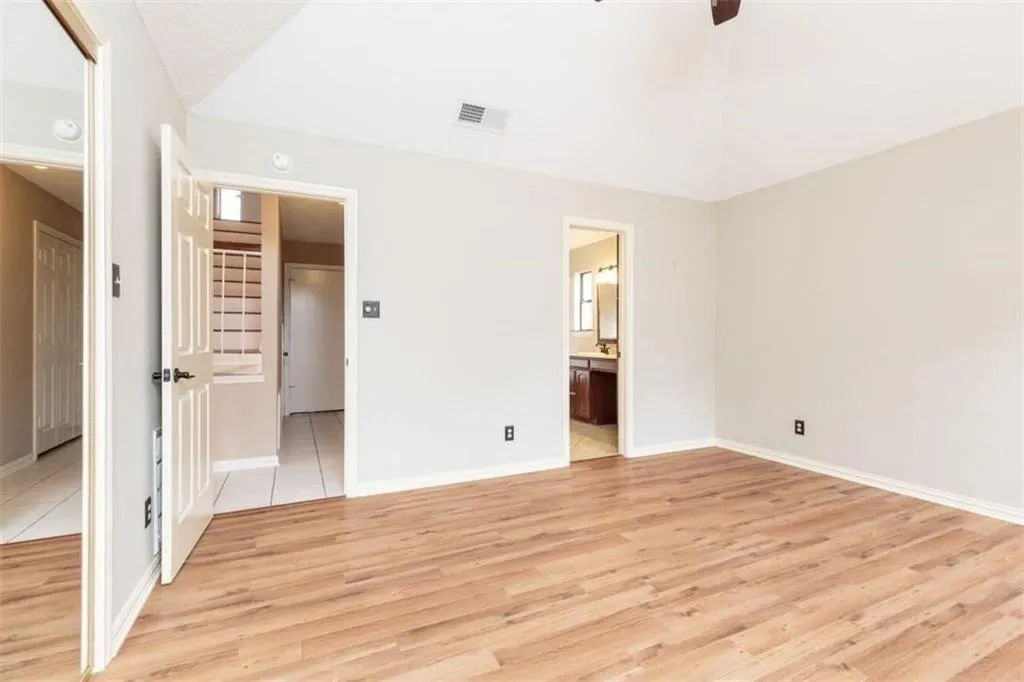 1203 Laurel Lane