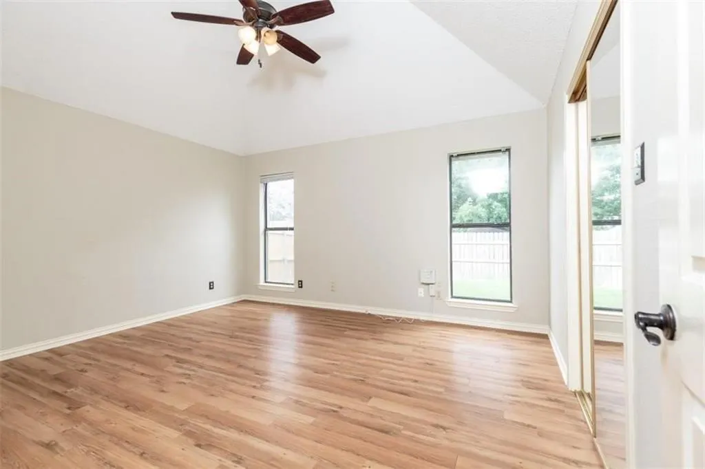 1203 Laurel Lane