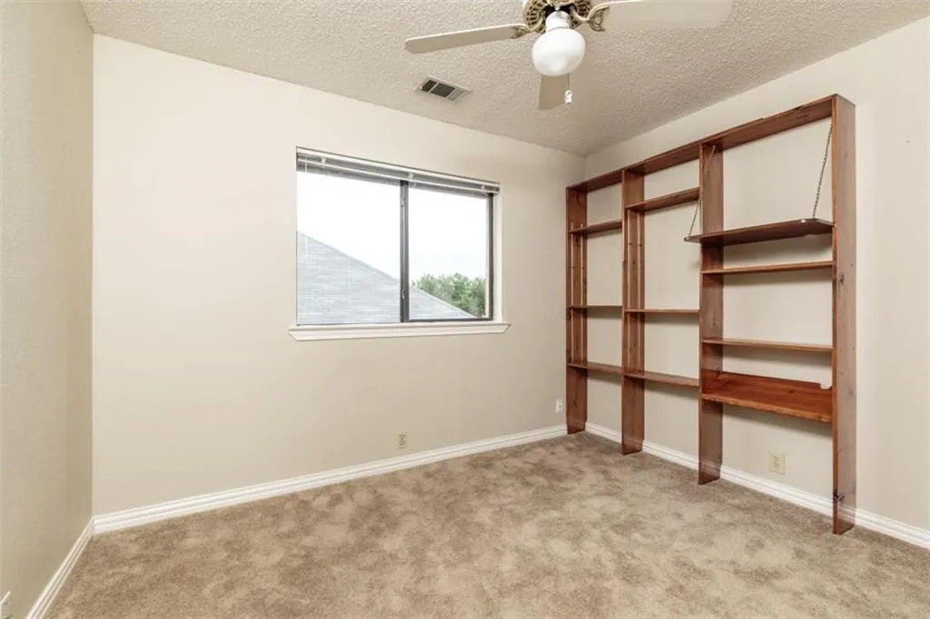 1203 Laurel Lane