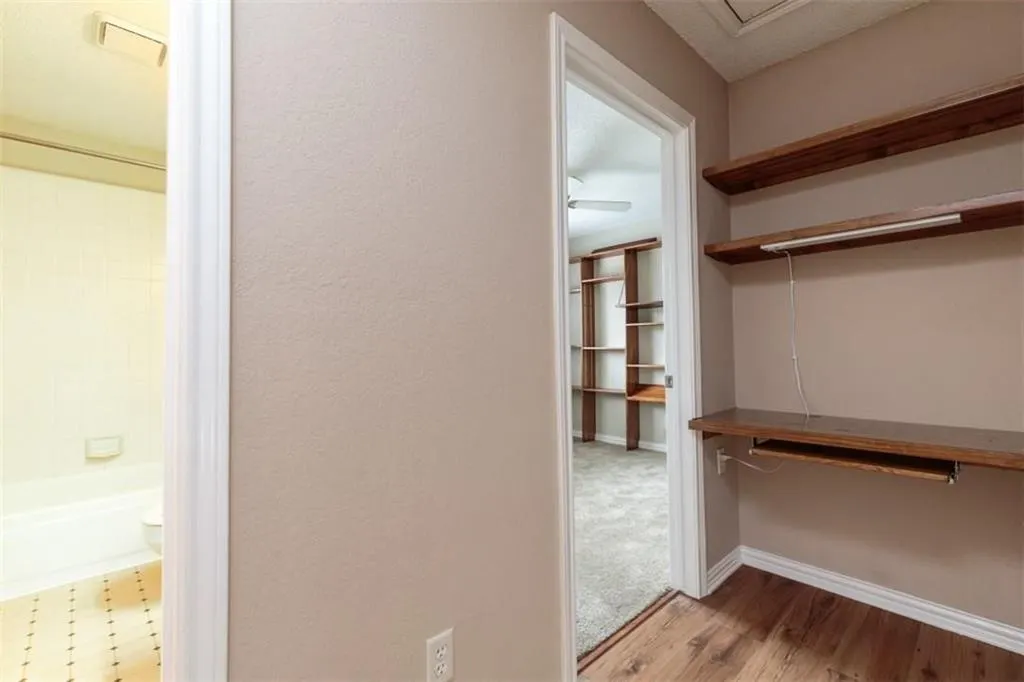1203 Laurel Lane