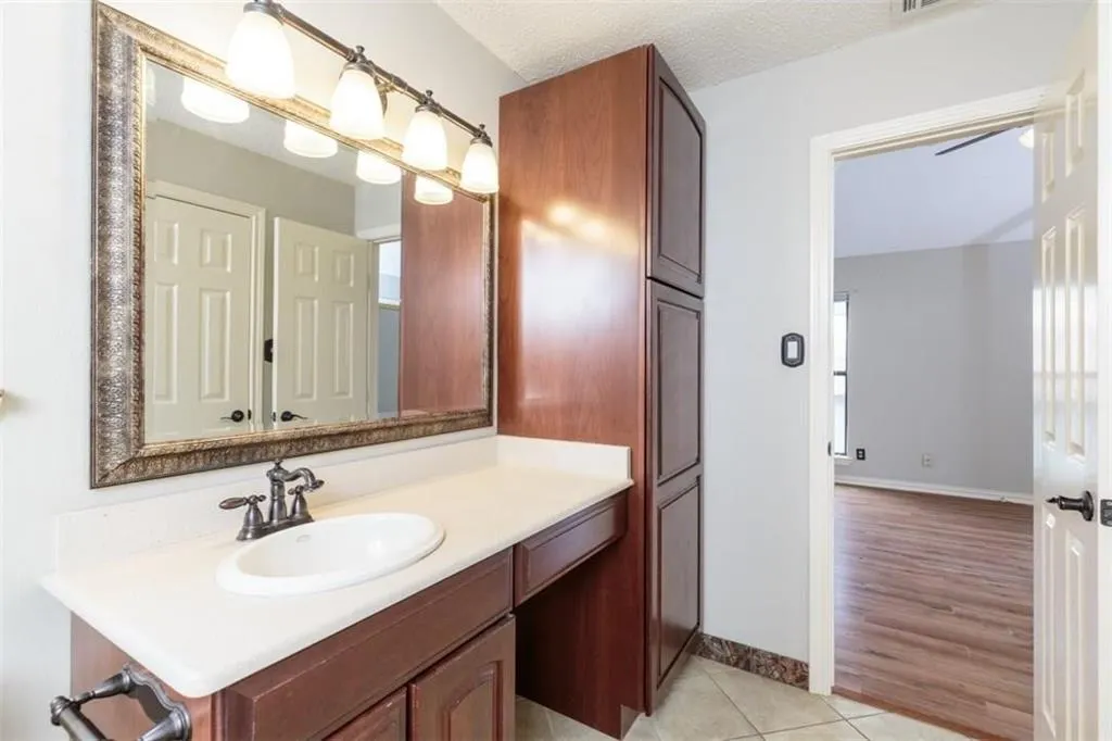 1203 Laurel Lane