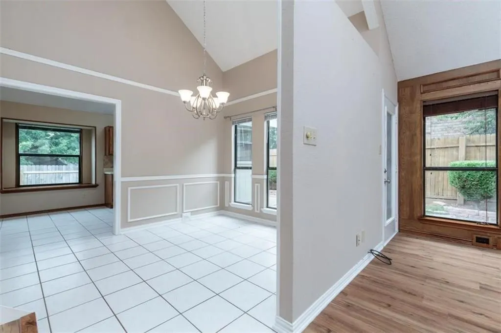 1203 Laurel Lane