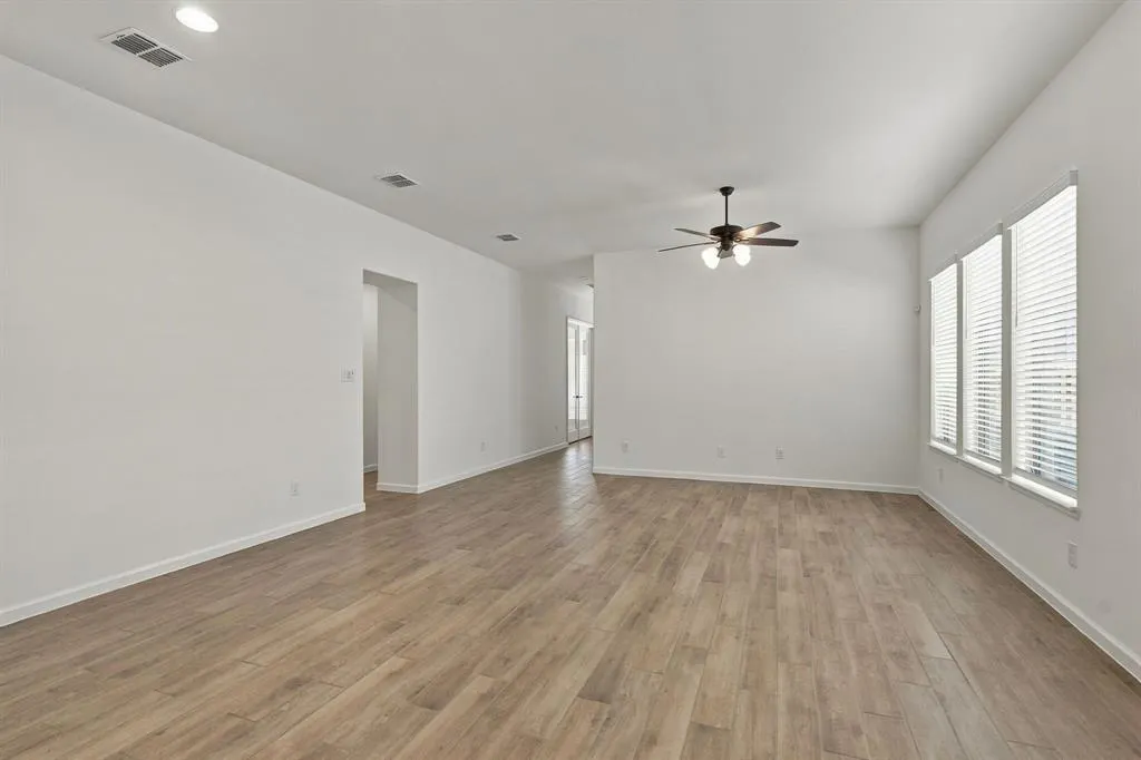 9336 Buckeye Bend
