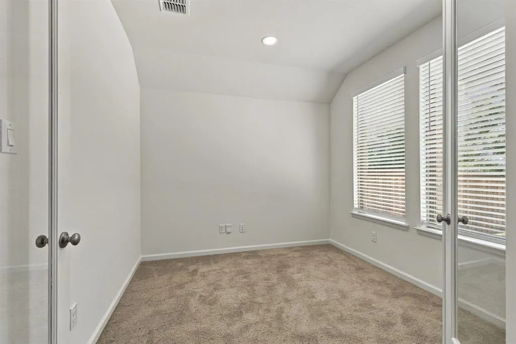 9336 Buckeye Bend