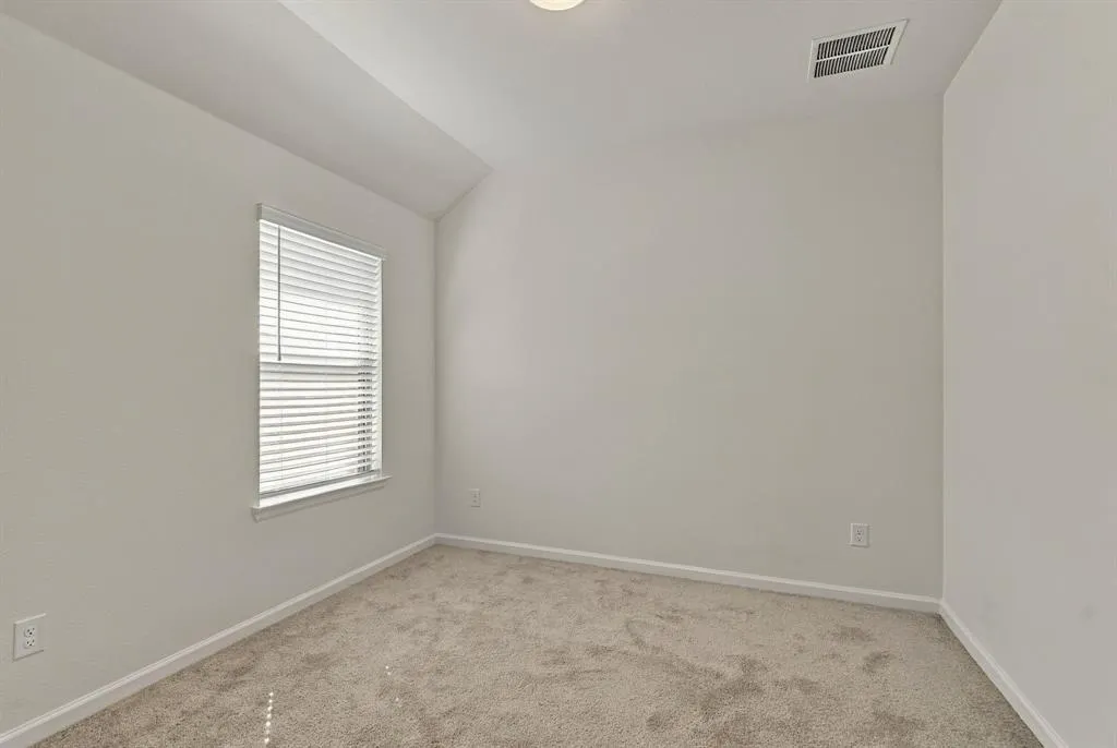 9336 Buckeye Bend