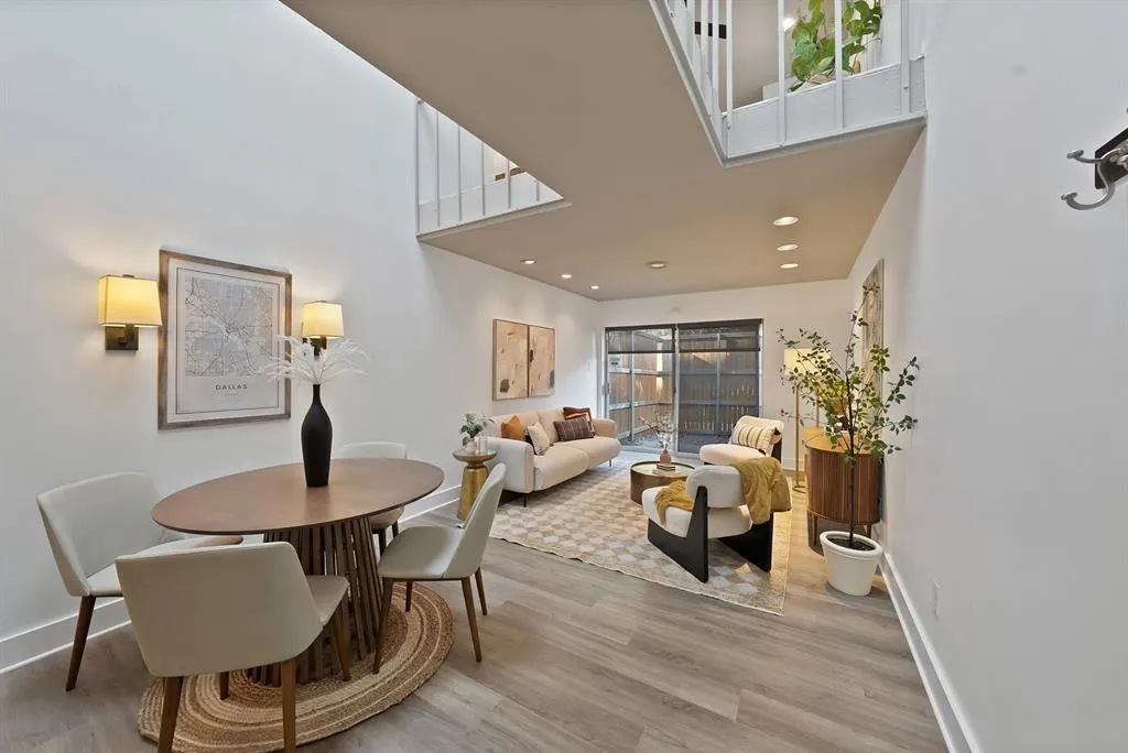 4003 Gilbert Avenue #10