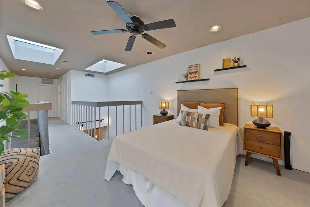 4003 Gilbert Avenue #10
