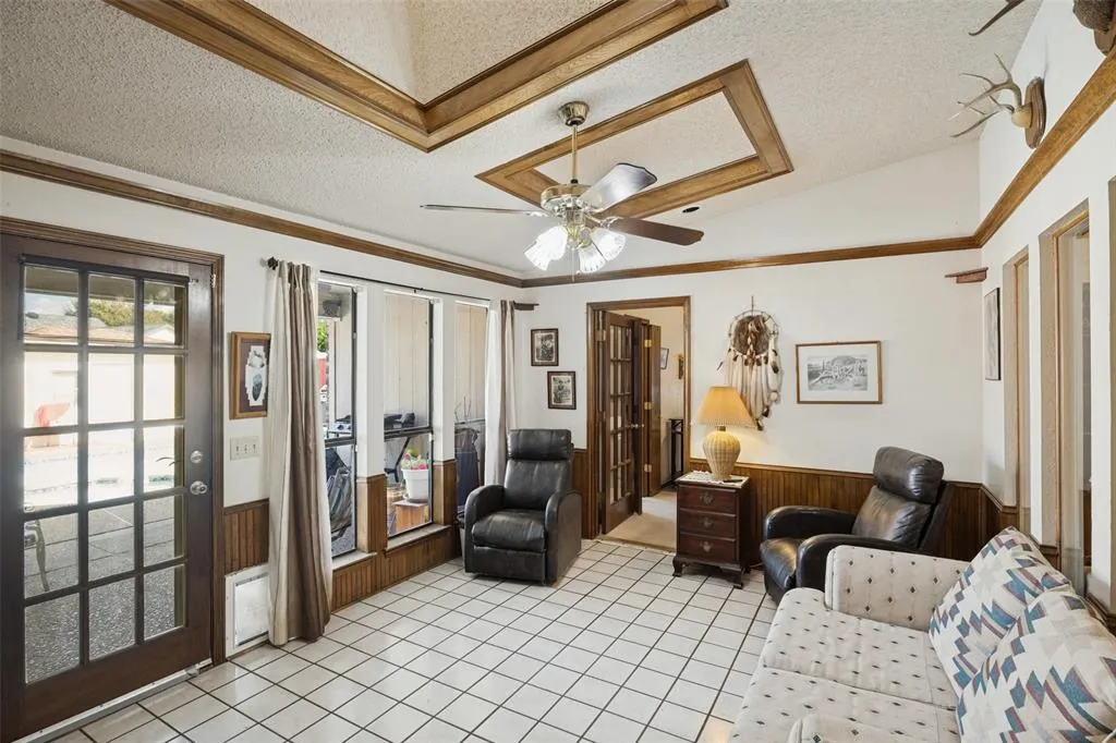 902 N Allen Heights Drive
