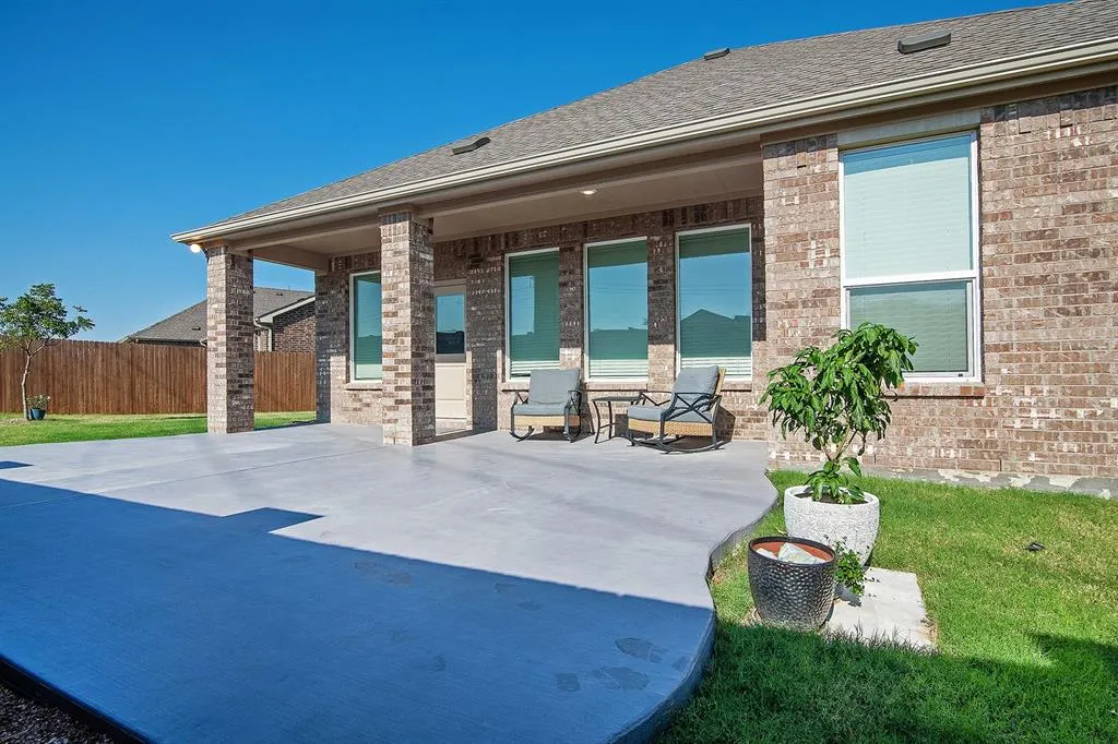 1424 Sandpebble Circle