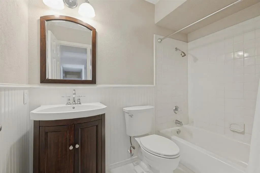 1107 Elk Grove Drive