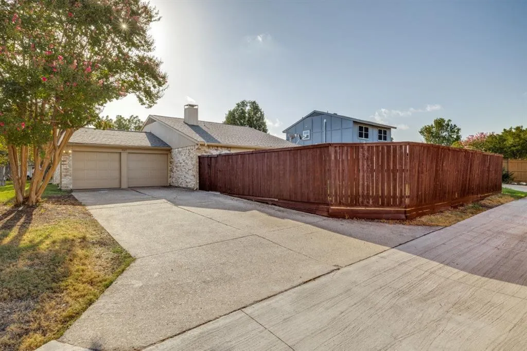 1107 Elk Grove Drive