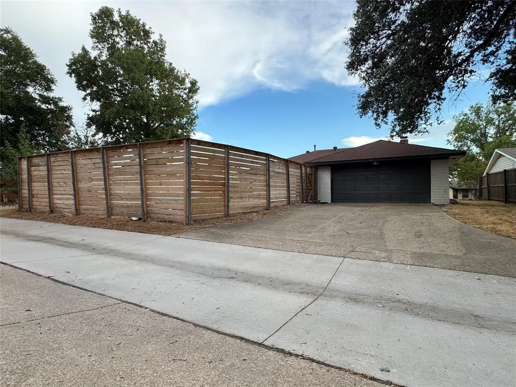 2105 Drake Drive