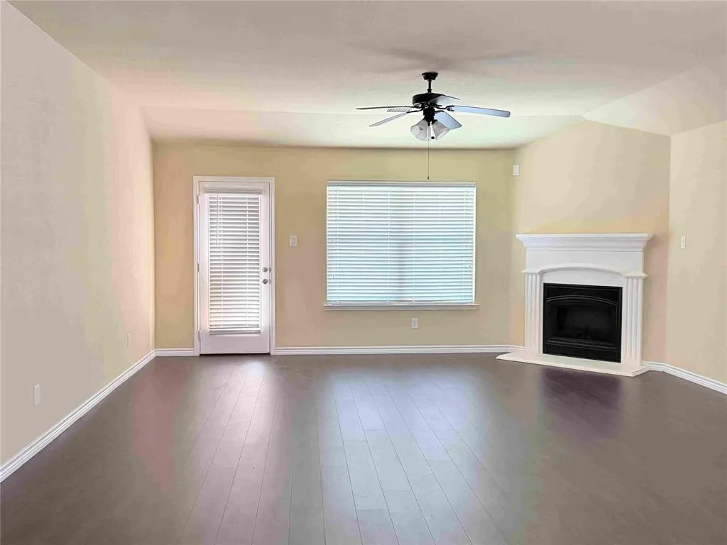 2400 Jonathan Creek Drive