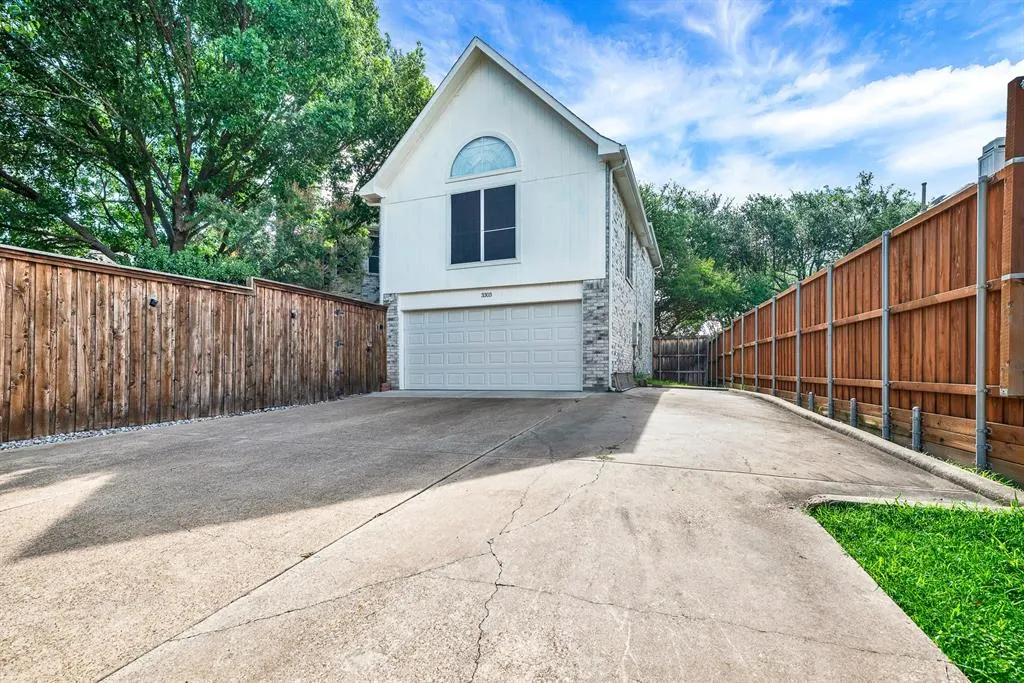 3303 Stonehenge Drive