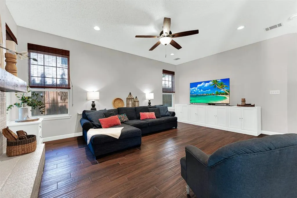 3303 Stonehenge Drive