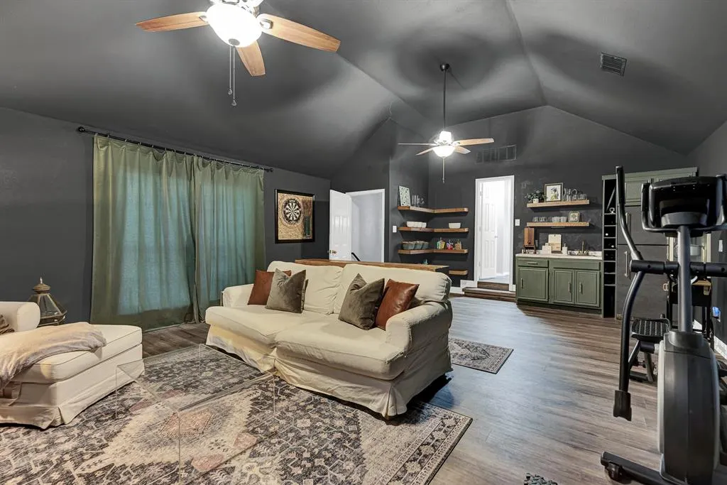 3303 Stonehenge Drive