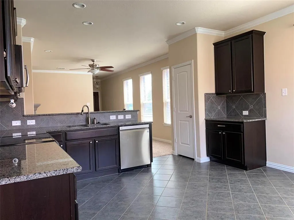 15909 Crosslake Court