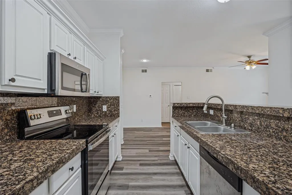 2524 Preston Road #206