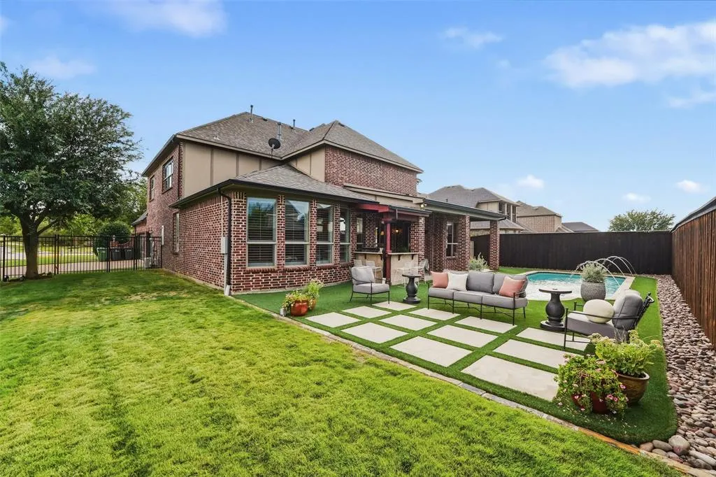 1141 Packsaddle Trail