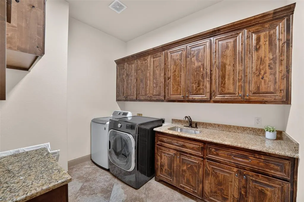 1141 Packsaddle Trail