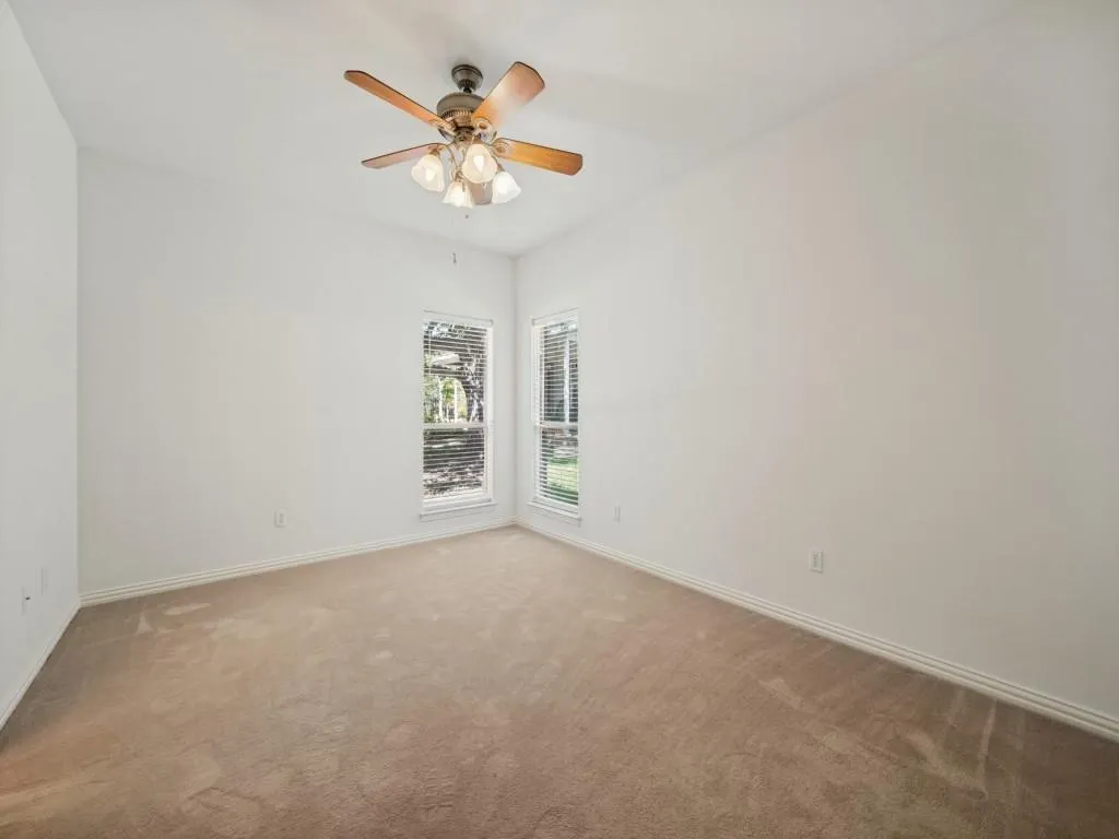 5600 Bridle Path