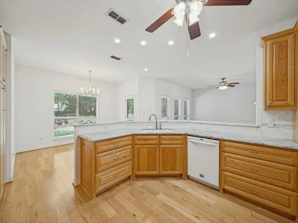 5600 Bridle Path