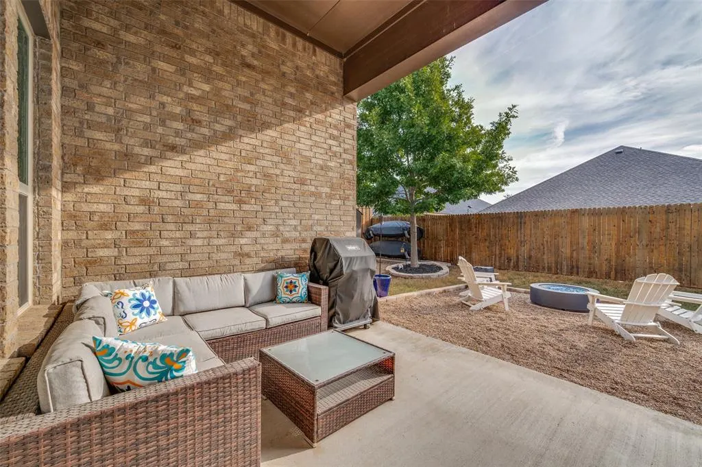 2113 Lake Moss Lane