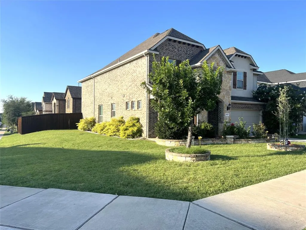 2649 Shadow Glen Drive