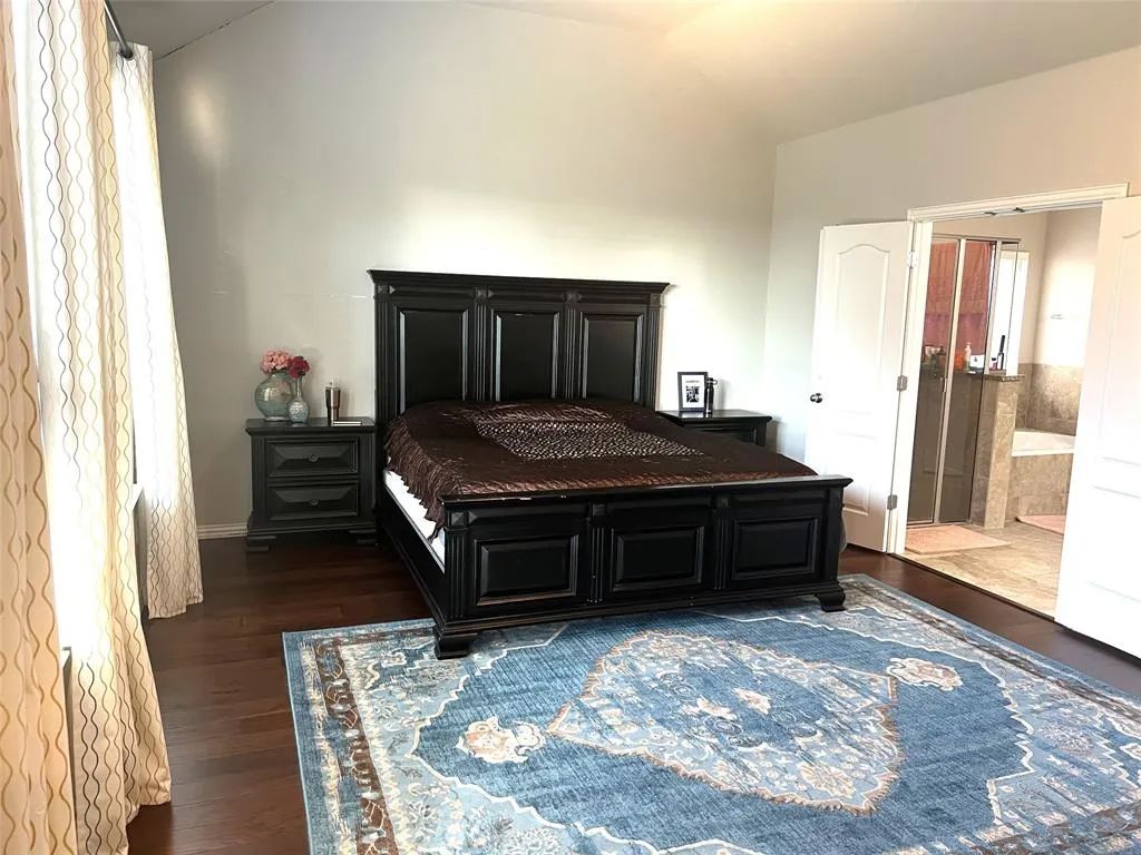 2649 Shadow Glen Drive